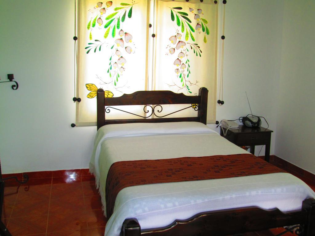 Hotel Campestre El Refugio De Balsora フィランディア エクステリア 写真
