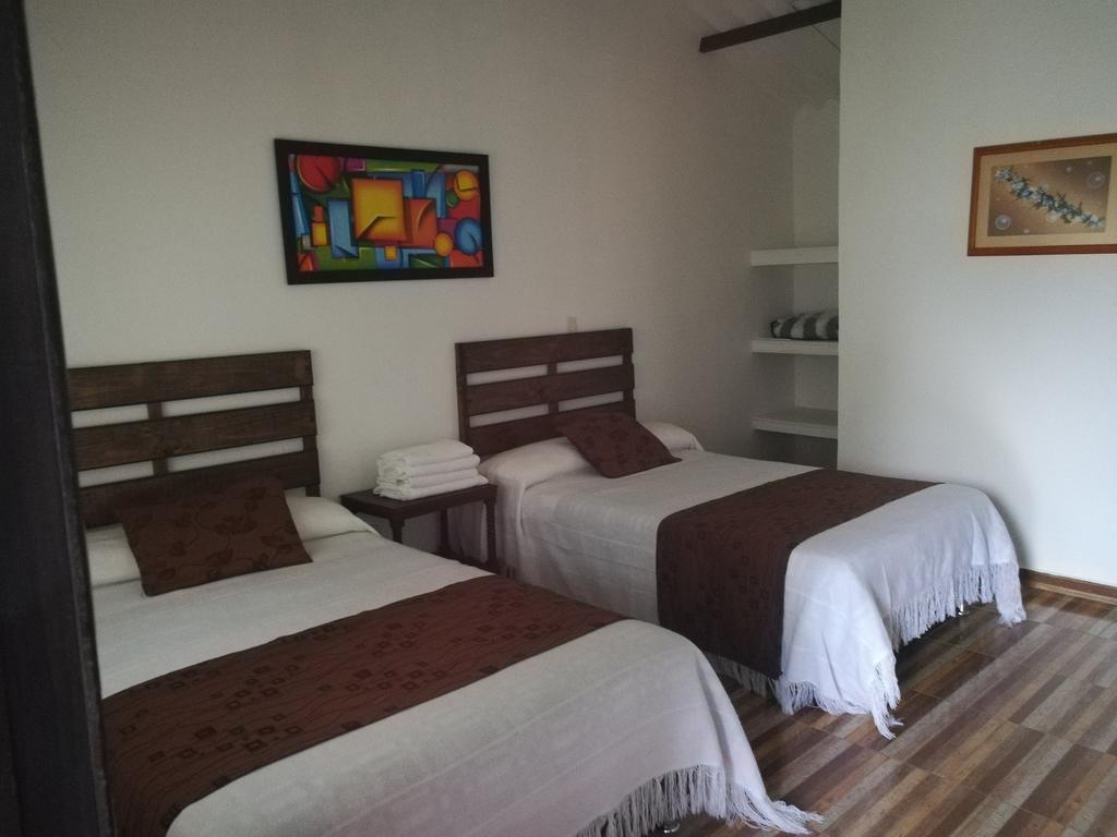 Hotel Campestre El Refugio De Balsora フィランディア エクステリア 写真
