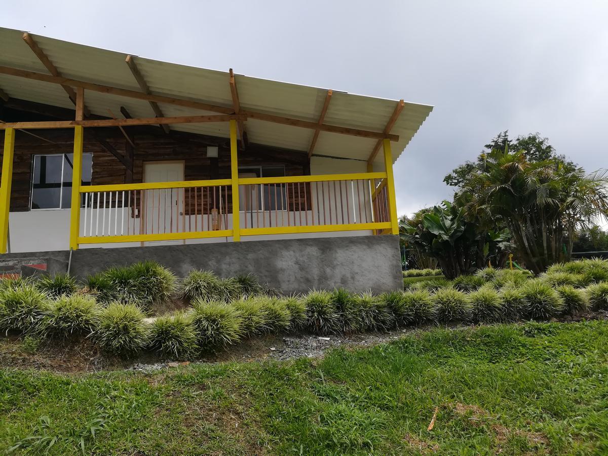 Hotel Campestre El Refugio De Balsora フィランディア エクステリア 写真