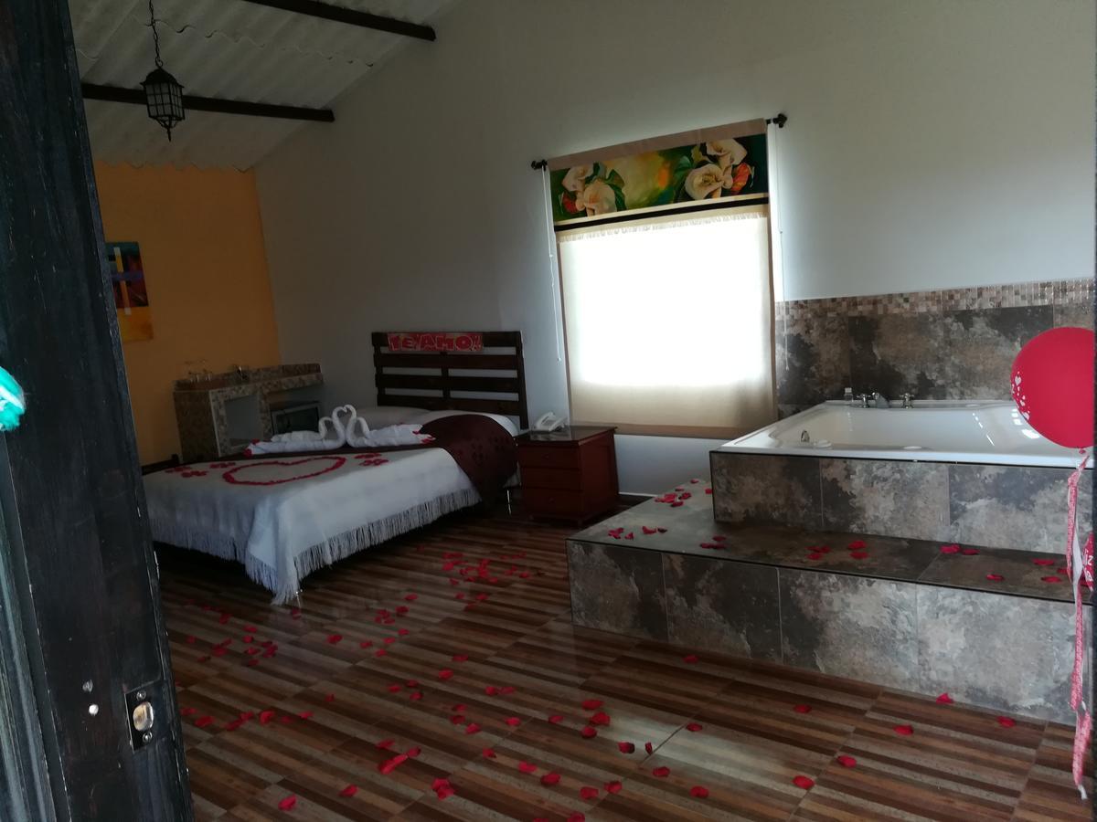 Hotel Campestre El Refugio De Balsora フィランディア エクステリア 写真