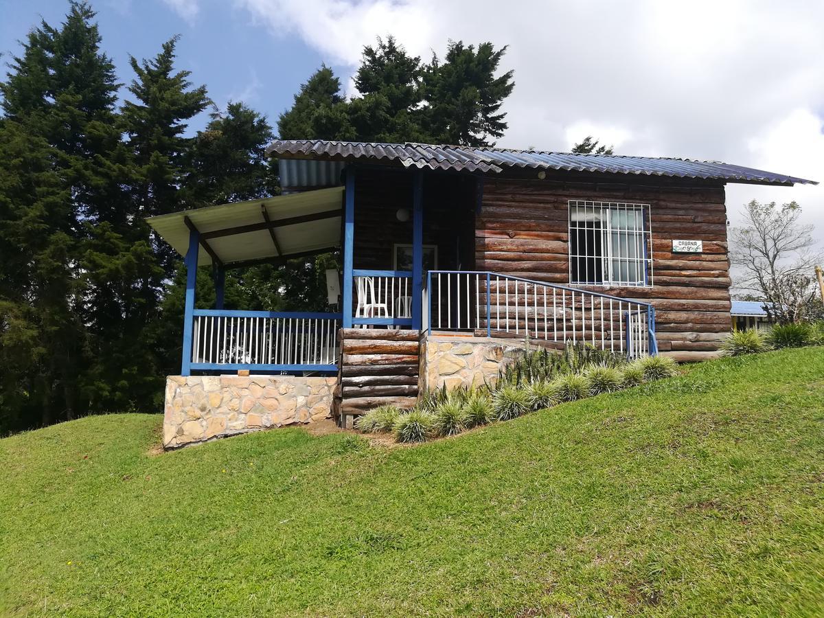 Hotel Campestre El Refugio De Balsora フィランディア エクステリア 写真